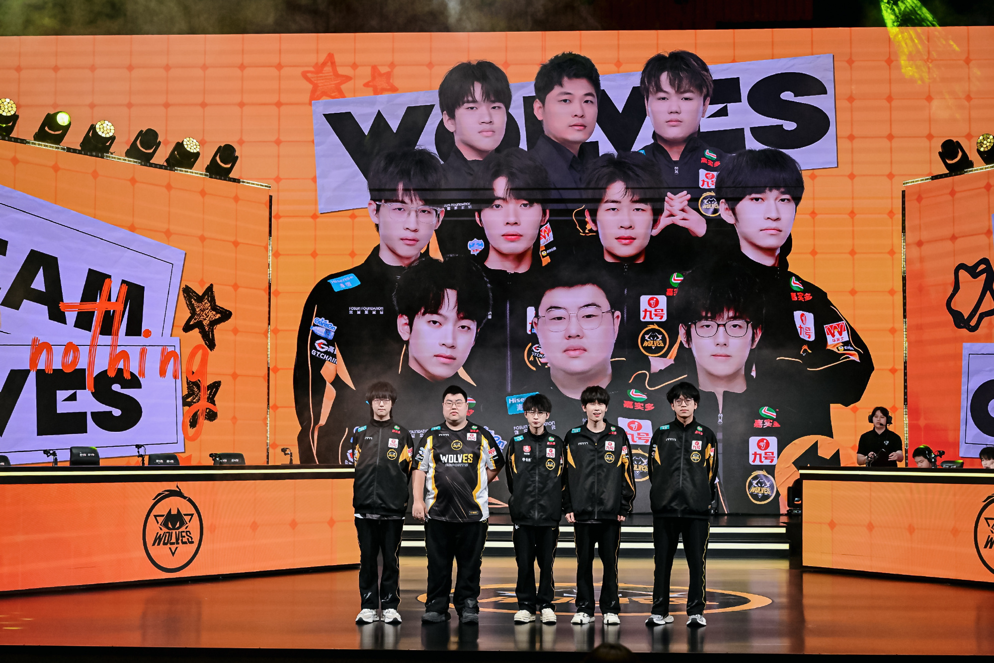 关于Doinb回归赛场，大胜首场状态亮眼，老鹰观众沸腾！的信息